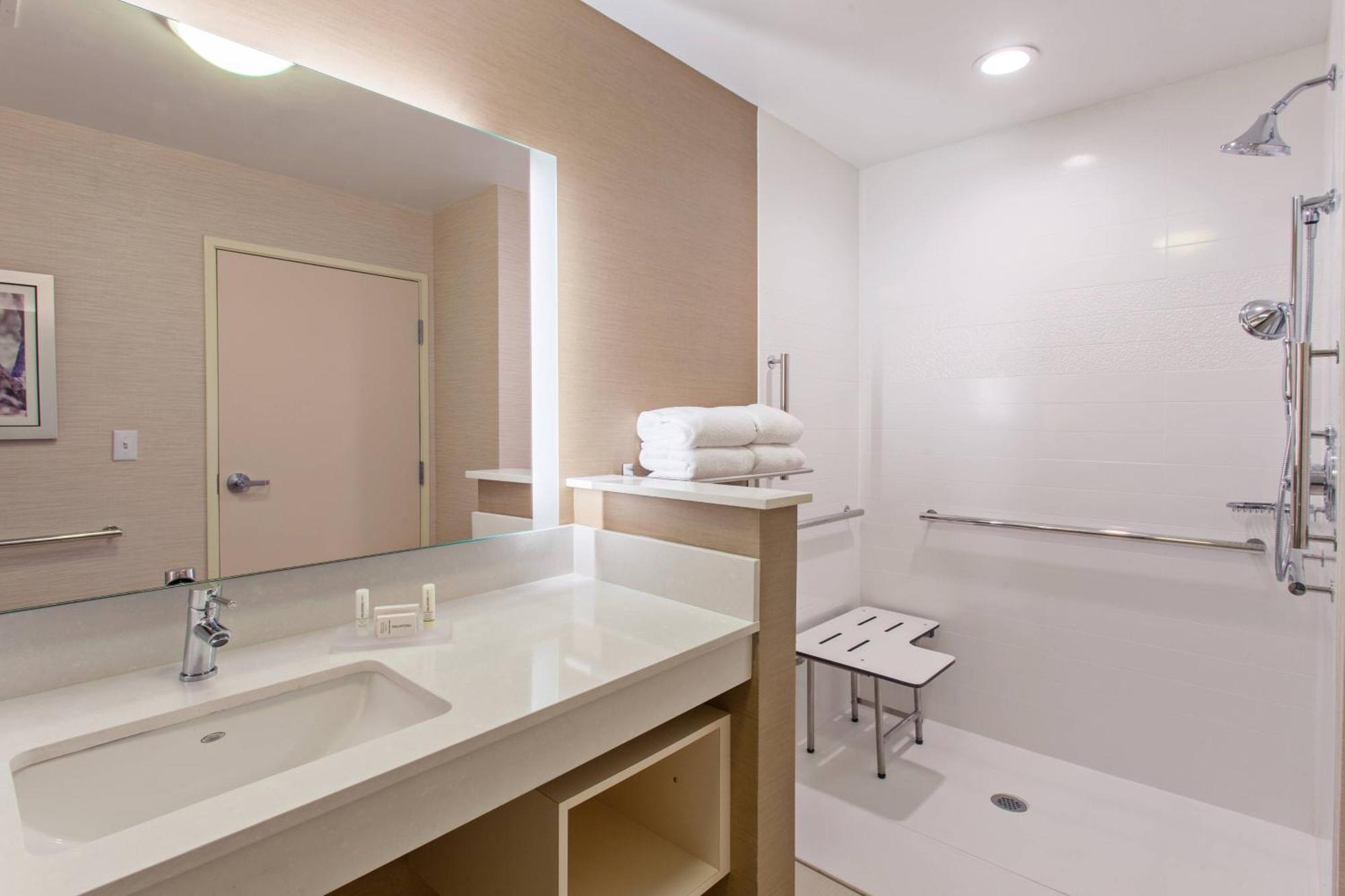 Fairfield Inn & Suites By Marriott Тикумкари Екстериор снимка