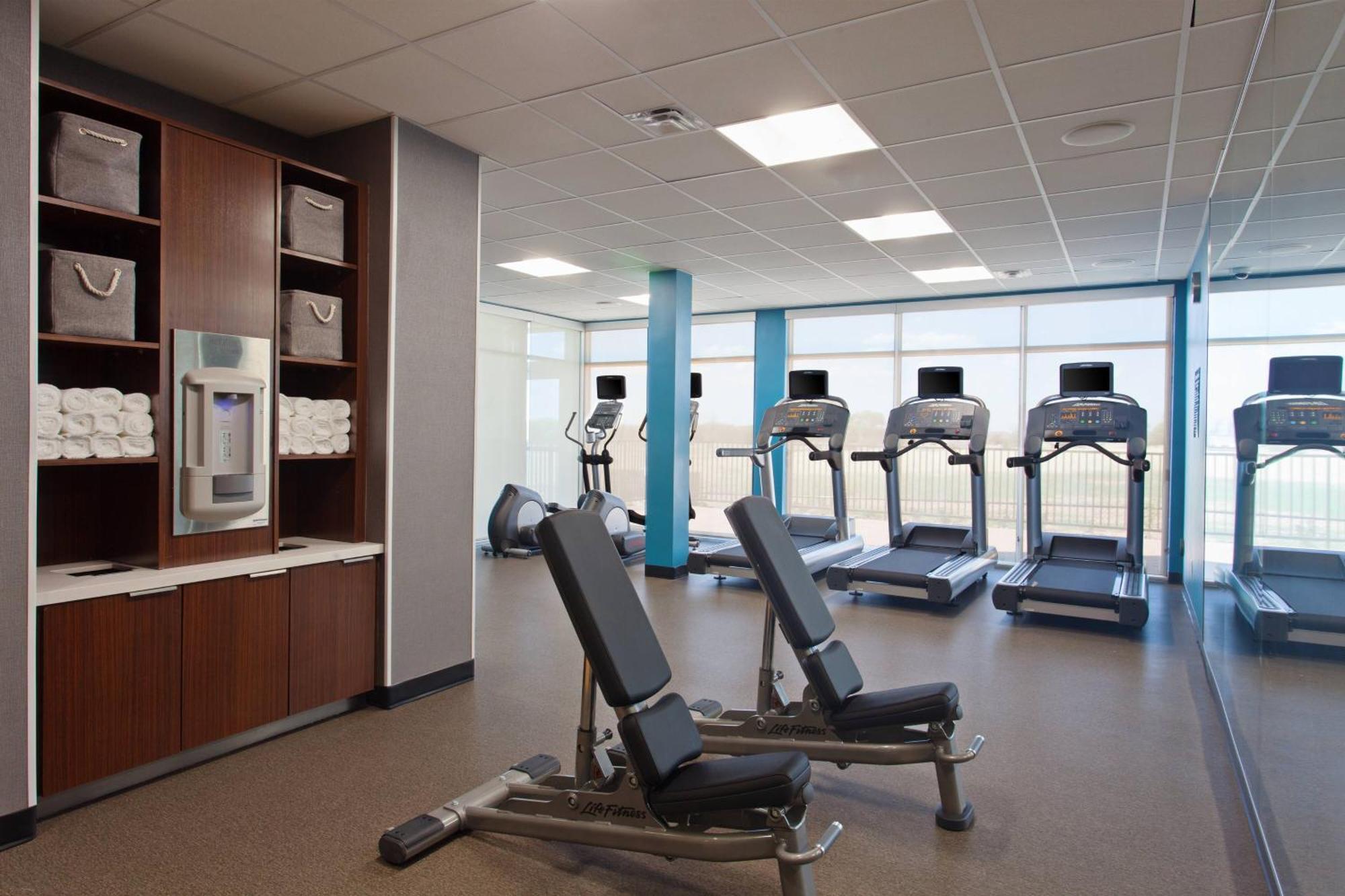 Fairfield Inn & Suites By Marriott Тикумкари Екстериор снимка